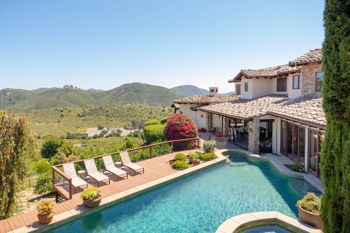 san-diego-escondido-luxury-vacation-rental-01